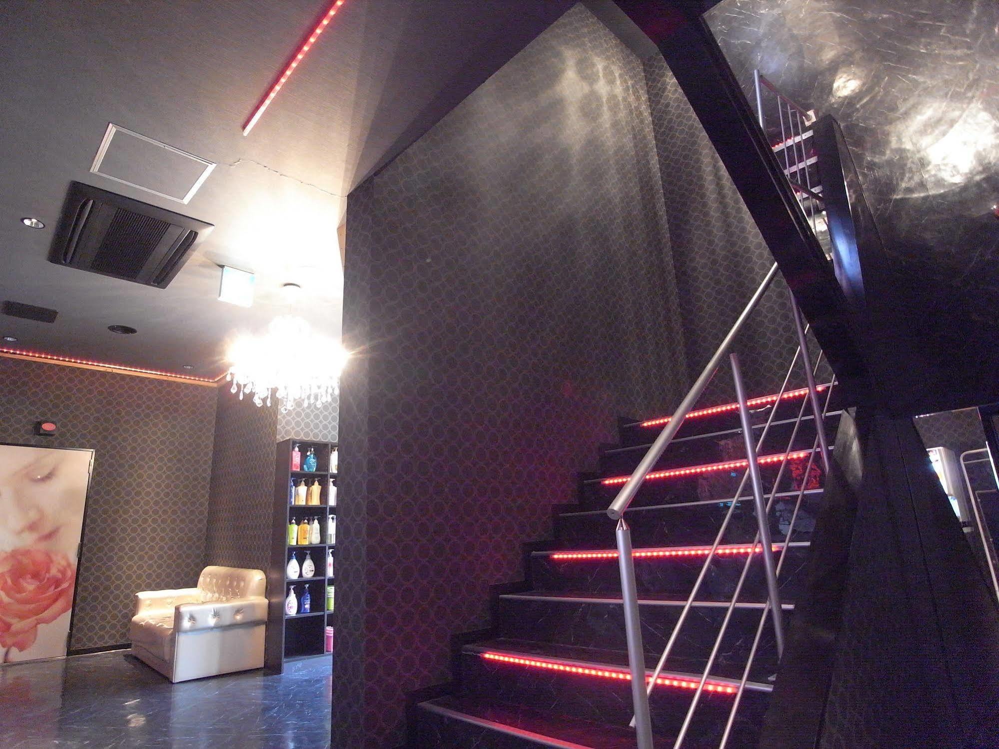ホテル リベラル 男塾ホテルグループ (Adults Only) Кобе Екстериор снимка